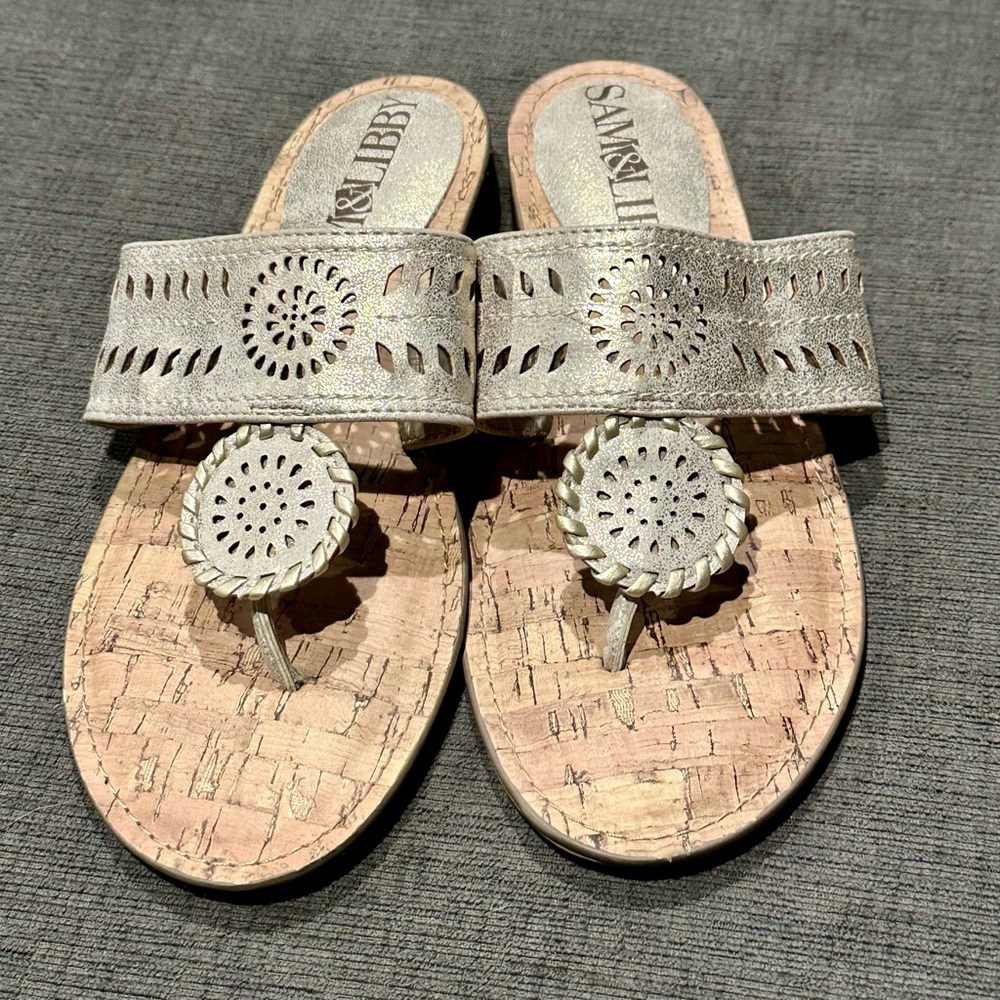 Sam & Libby Women's Silver Cut-Out Sandals